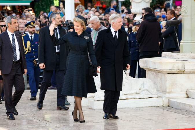 La reine Mathilde, le roi Philippe de Belgique aux obsèques du roi Constantin II de Grèce en la cathédrale métropolitaine d’Athènes.