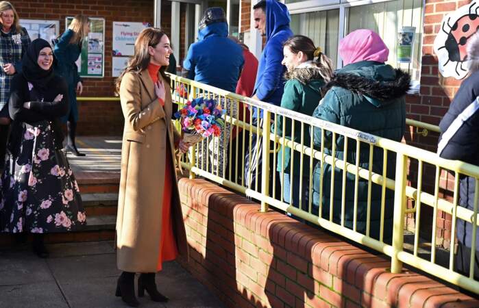 Radieuse, Kate Middleton a partagé un tendre moment avec les familles de la crèche Foxcubs, à Luton, le 18 janvier 2023