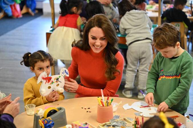 Kate Middleton décontractée avec les enfants de la crèche Foxcubs, à Luton, le 18 janvier 2023