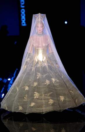 Robe de mariée Paco Rabanne - collection Haute Couture Automne/hiver 2000