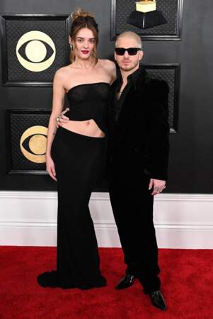 Charlotte Lawrence et son compagnon Andrew Watt au Photocall de la cérémonie des 65ème Grammy Awards