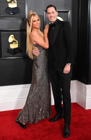 Paris Hilton et son mari Carter Reum s'affichent ensemble 