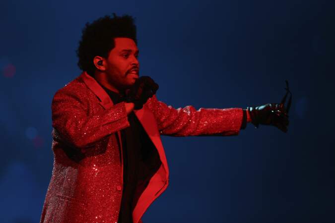 The Weeknd à la mi-temps du Super Bowl 2021 (Tampa)