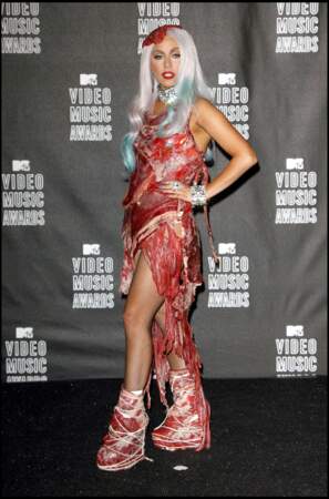 Lady Gaga et sa robe en viande 