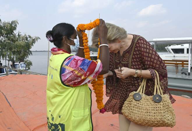 La reine Mathilde de Belgique visite la station d'épuration du projet Logic à Jhulantapara au Bangladesh