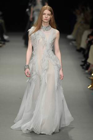 Robe blanche Alberta Ferretti - collection prêt-à-porter automne/hiver 2023