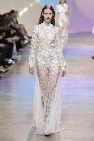 Robe de mariée Elie Saab - collection prêt-à-porter printemps/été 2023 