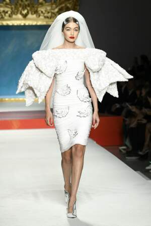 Robe de mariée Moschino - collection prêt-à-porter printemps/été 2020
