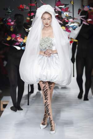 Robe de mariée Moschino - collection prêt-à-porter printemps/été 2019