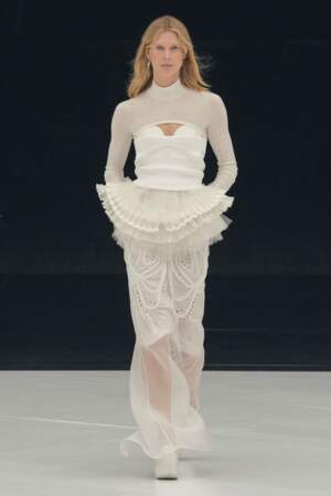 Robe immaculée Givenchy  - collection prêt-à-porter printemps/été 2022