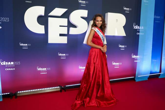Indira Ampiot Miss France 2023 lors de la 48ème cérémonie des César à l’Olympia à Paris, le 24 février 2023