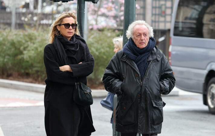 Didier Barbelivien et sa femme Laure ont assisté aux obsèques de Päl Sarkozy de Nagy Bocsa, le père de Nicolas Sarkozy, en l'église Saint-Jean Baptiste à Neuilly sur Seine, le 9 mars 2023.