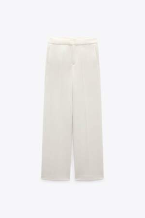 Pantalon droit minimaliste, Zara, 59.95€