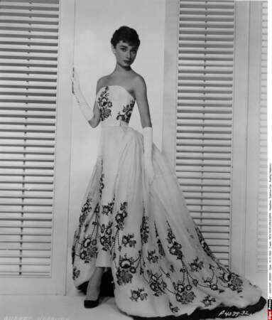 Audrey Hepburn, muse d'Hubert de Givenchy dans "Sabrina" (1954)