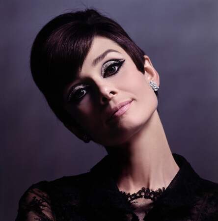 Audrey Hepburn et les codes maquillage des sixties