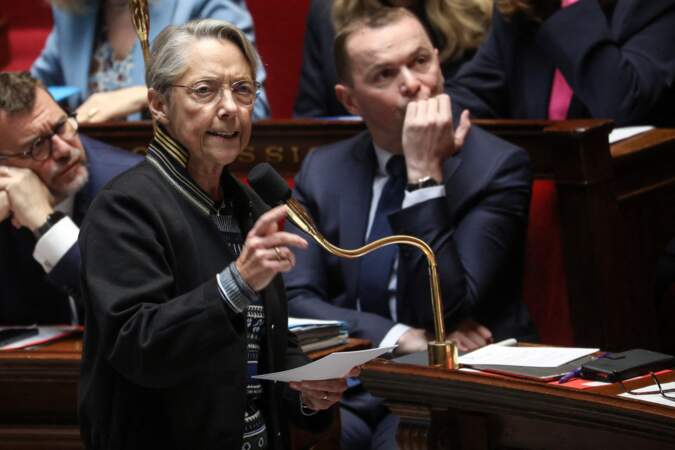 Élisabeth Borne joue ses dernières cartes pour le vote sur la réforme des retraites, le 14 mars 2023
