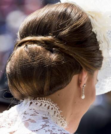 Kate Middleton et son chignon bas  et volumineux lors de la 1ʳᵉ journée des courses hippiques "Royal Ascot" en 2017