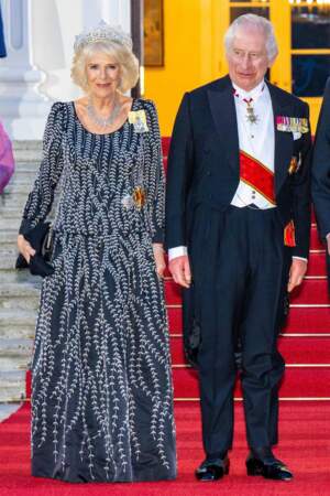 Le roi Charles III et son épouse Camilla Parker Bowles arrivent au dîner officiel organisé par le président allemand et sa femme à Berlin, le 29 mars 2023