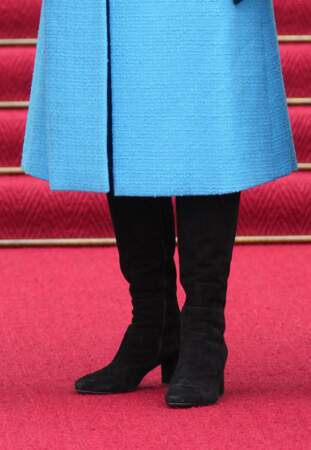 Camilla Parker Bowles est élégante avec de petits talons bas durant son voyage officiel à Berlin, le 29 mars 2023