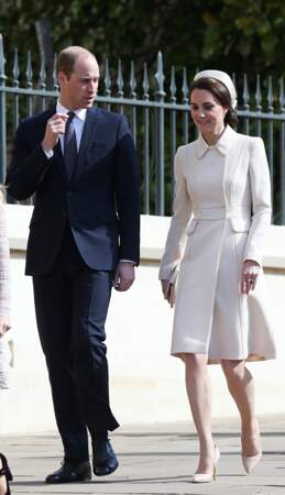 Le prince William et Kate Middleton arrivent à la chapelle Saint-Georges de Windsor pour assister à la messe de Pâques, le 16 avril 2017