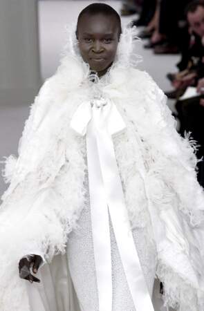 La robe de mariée d'Alex Wek (Haute couture - Printemps/Ete 2004)