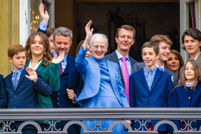 Margrethe II de Danemark entourée de sa famille pour ses 83 ans, le 16 avril 2023