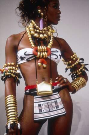 Naomi Campbell tribale pour Fendi (Printemps/Eté 1992)