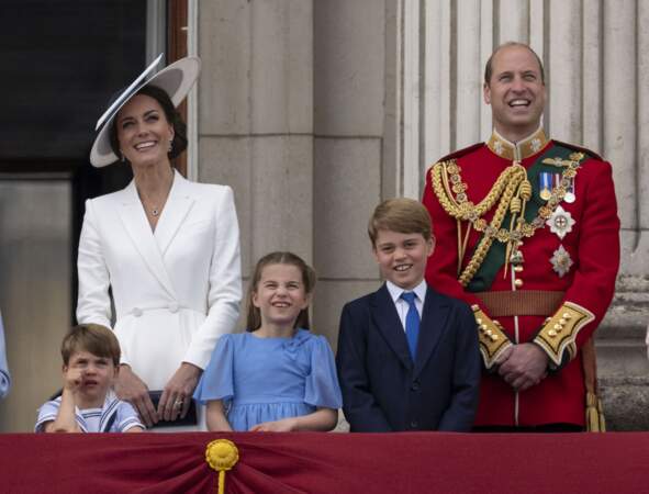 Prince Louis et sa famille à Buckingham Palace