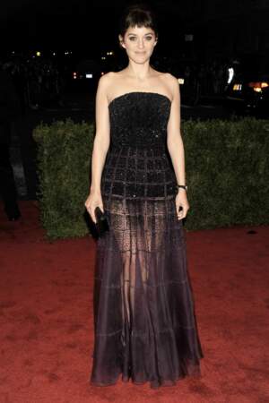 Marion Cotillard en robe transparente Dior haute-couture au Met Gala à New York en 2012