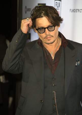 Johnny Depp et ses lunettes de vues aux verres teintés 