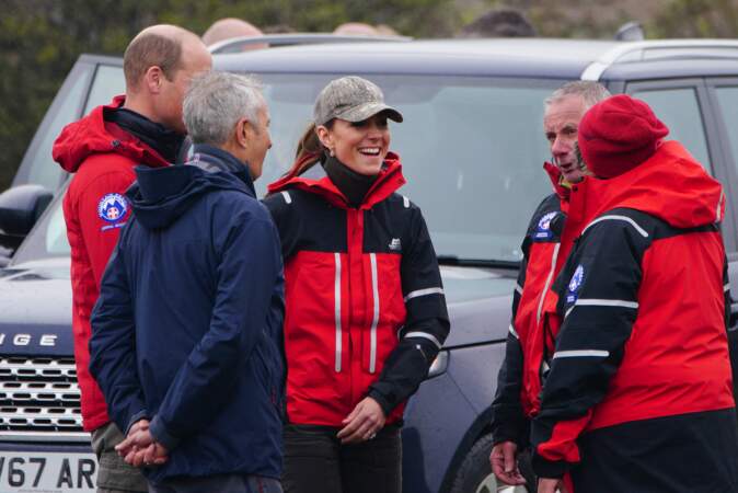 Le prince William et Kate Middleton ont porté les couleurs de l'équipe de sauvetage en montagne de Central Beacons, au Pays de Galles.