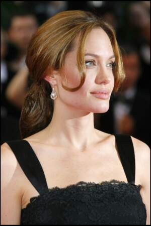 Le chignon bas d'Angelina Jolie
