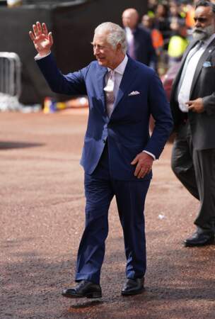 Charles III à son arrivée à Buckingham Palace, vendredi 5 mai 2023. 