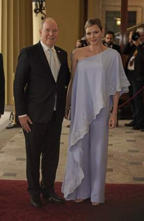 Le prince Albert II et Charlene de Monaco à la réception organisée par le roi Charles III au palais de Buckingham à Londres, le 5 mai 2023. 