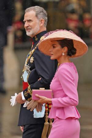 Le roi Felipe VI et la reine Letizia d’Espagne, à leur arrivée à la cérémonie de couronnement du roi d'Angleterre, à l'abbaye de Westminster, à Londres, le 6 mai 2023.