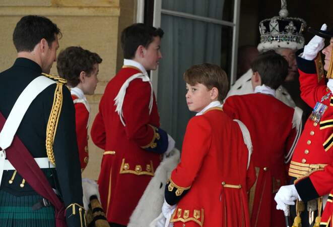 Le prince George a eu le privilège d'être l'un des quatre pages de son grand-père le roi Charles III lors du couronnement, le 6 mai 2023