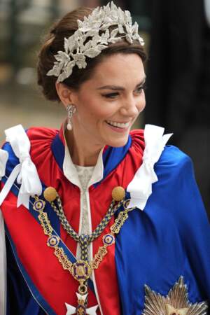 Catherine (Kate) Middleton, princesse de Galles arrive à la cérémonie de couronnement du roi d'Angleterre à l'abbaye de Westminster de Londres