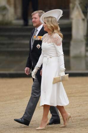 Le roi Willem-Alexander et la reine Maxima des Pays-Bas arrivent à la cérémonie de couronnement du roi d'Angleterre à l'abbaye de Westminster de Londres