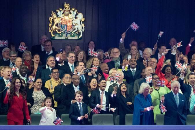 La famille royale britannique enjouée lors du concert du couronnement, le 7 mai 2023
