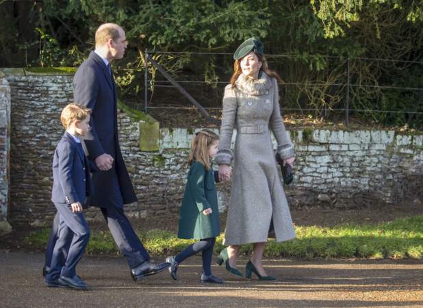La princesse Charlotte de Galles et ses deux tresses au Royaume-Uni, le 25 décembre 2019