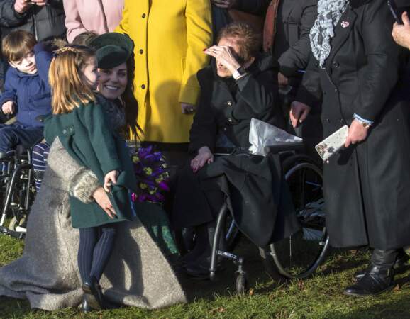 La princesse Charlotte arbore les tresses sur cheveux courts au Royaume-Uni, le 25 décembre 2019