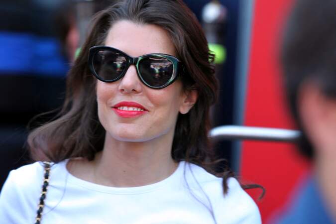 Charlotte Casiraghi assiste aux séances d'essais qualificatives du 80ème Grand Prix de Monaco de Formule 1 à Monaco le 27 mai 2023