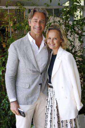 Laurent Solly aux côté de sa femme, la journaliste Caroline Roux, lors des Internationaux de France de Tennis de Roland Garros 2023, le 2 juin 2023.