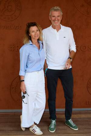 Denis Brogniart et sa femme Hortense ont passé un moment à  Roland Garros, le 6 juin 2023. 