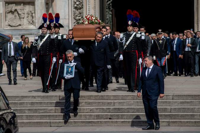 L'ultime adieu à Silvio Berlusconi lors de ses obsèques en la cathédrale métropolitaine de la Nativité-de-la-Sainte-Vierge-Marie, le 14 juin 2023