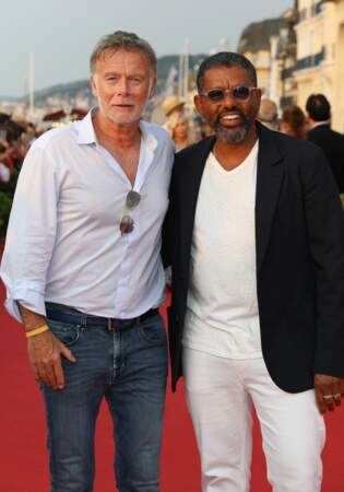 Franck Dubosc et Youssef Hajdi sur le tapis rouge du prix du court métrage lors du 37ème festival du film de Cabourg