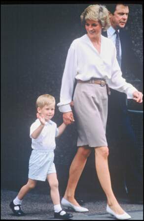 Lady Diana et son bermuda fluide en 1988