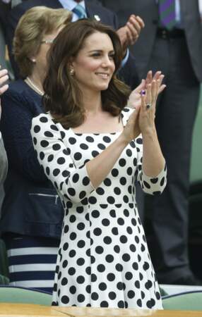 Comme Lady Diana, Kate Middleton adore les robes à pois