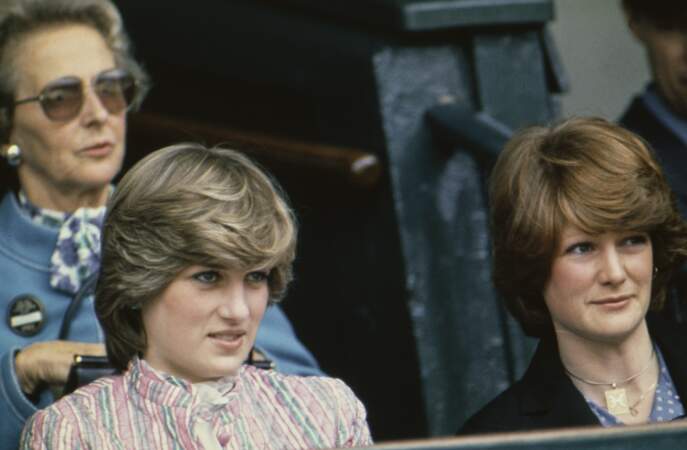 Lady Diana avec sa soeur Sarah, à Wimbledon en 1981