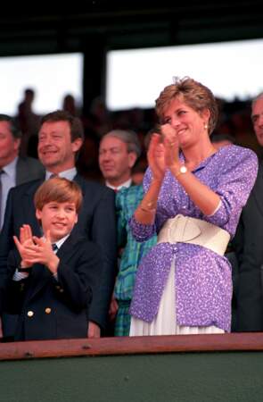 La princesse Diana, accompagnée du prince William dans les tribunes de Wimbledon en 1991
